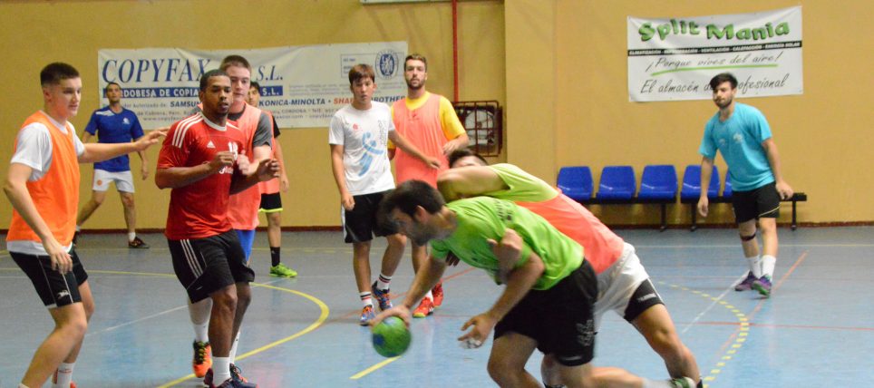 Tablas entre Aguilar y Cajasur CBM tras un vibrante derbi provincial