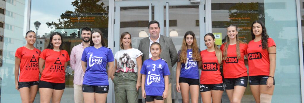 Clínica IFEM sigue un año más sustentando el proyecto femenino del Club Córdoba de Balonmano