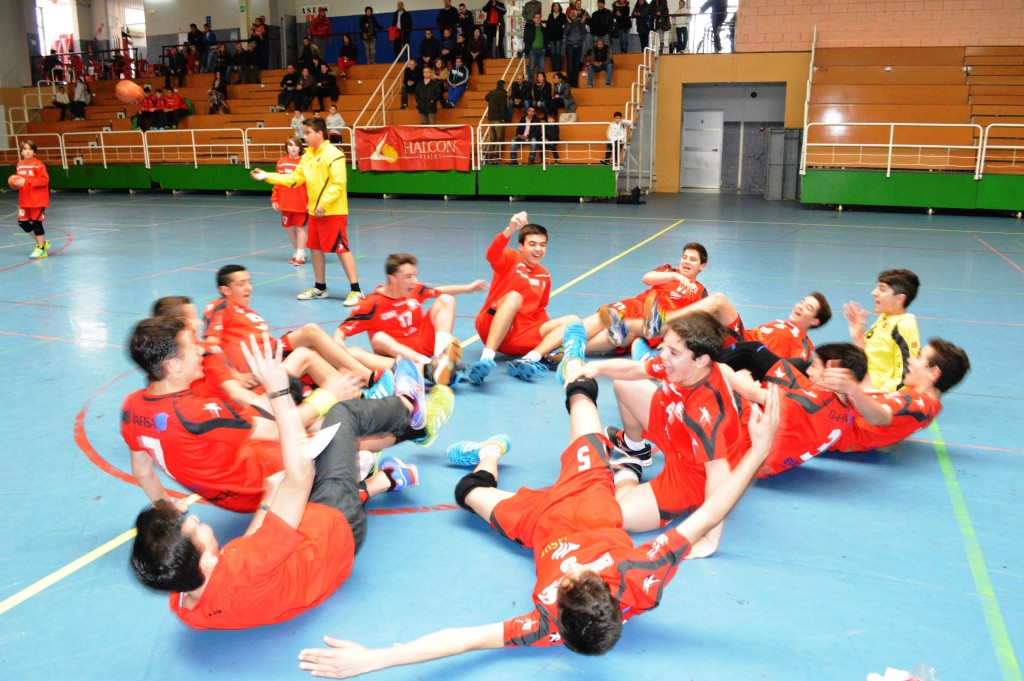 Desembarco granate con tres equipos en el CADEBA infantil del Poniente almeriense