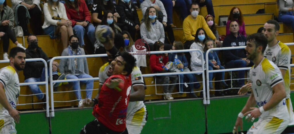 El Cajasur visita la pista del Sant Quirze en un duelo parejo en la tabla