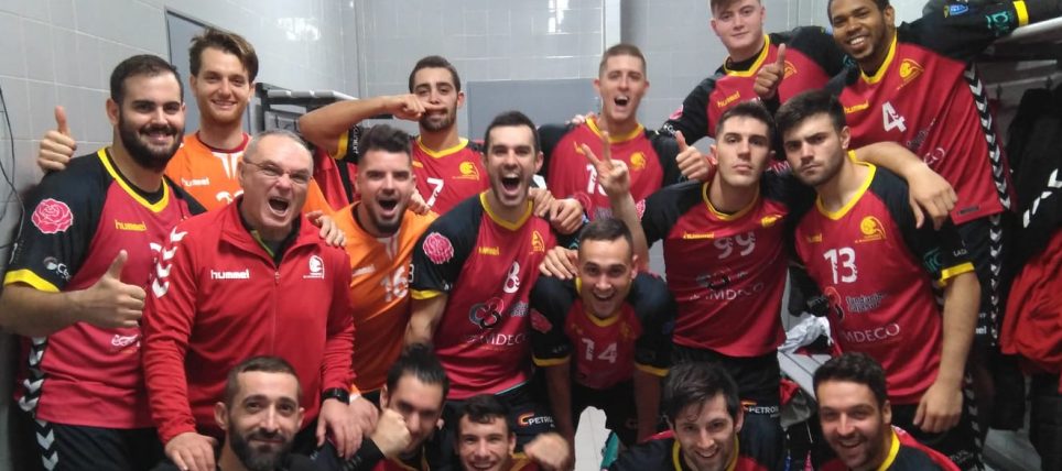 El derbi del balonmano cordobés, de color granate